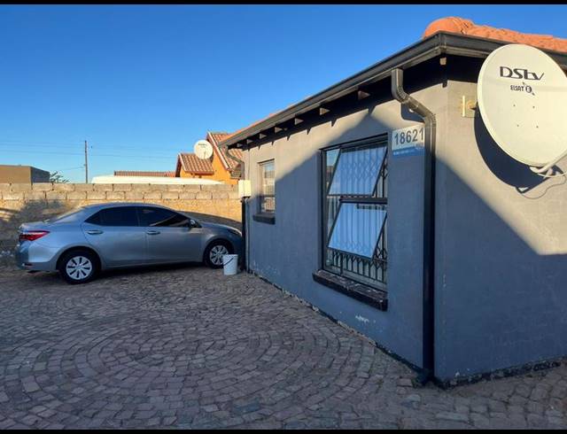 2 BEDROOM PROPERTY TO RENT IN BRAAMFISCHERVILLE